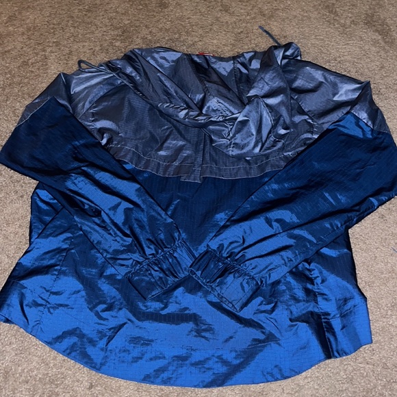 Nike Windbreaker - Picture 5 of 5